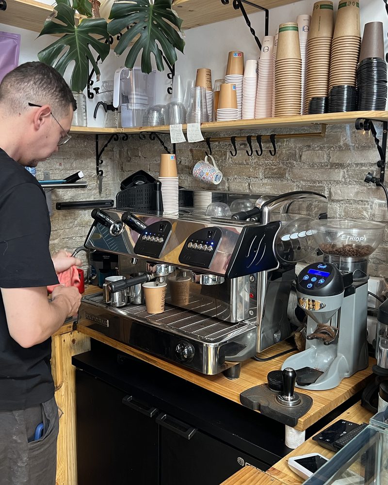 Barista pulling an espresso shot